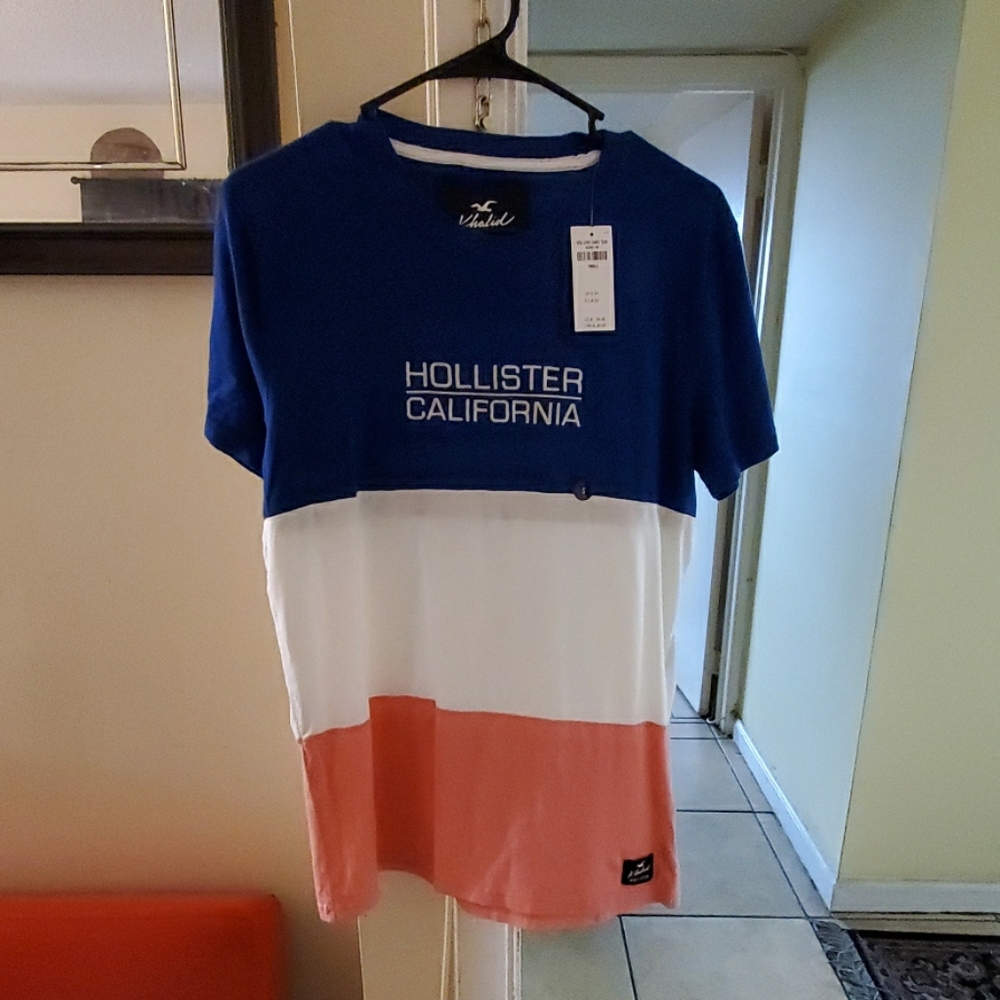 Hollister top